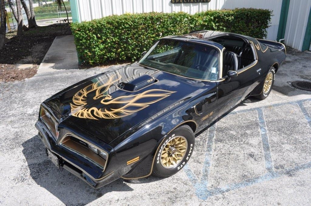 Just arrived 1978 trans am Y82 SPECIAL EDITION BANDIT , this car is in very...