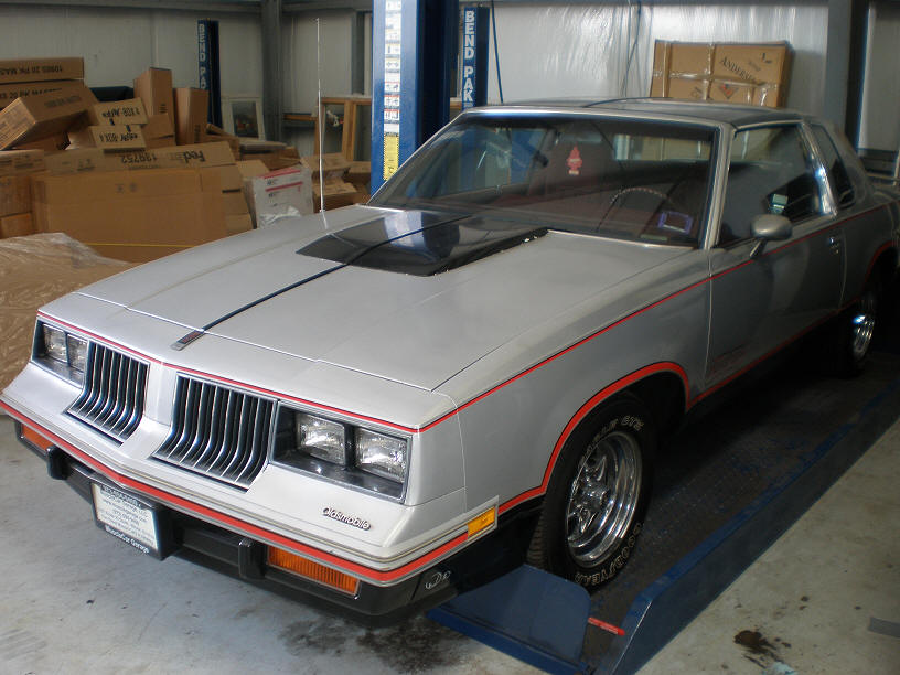198 OLDSMOBILE hurst edition